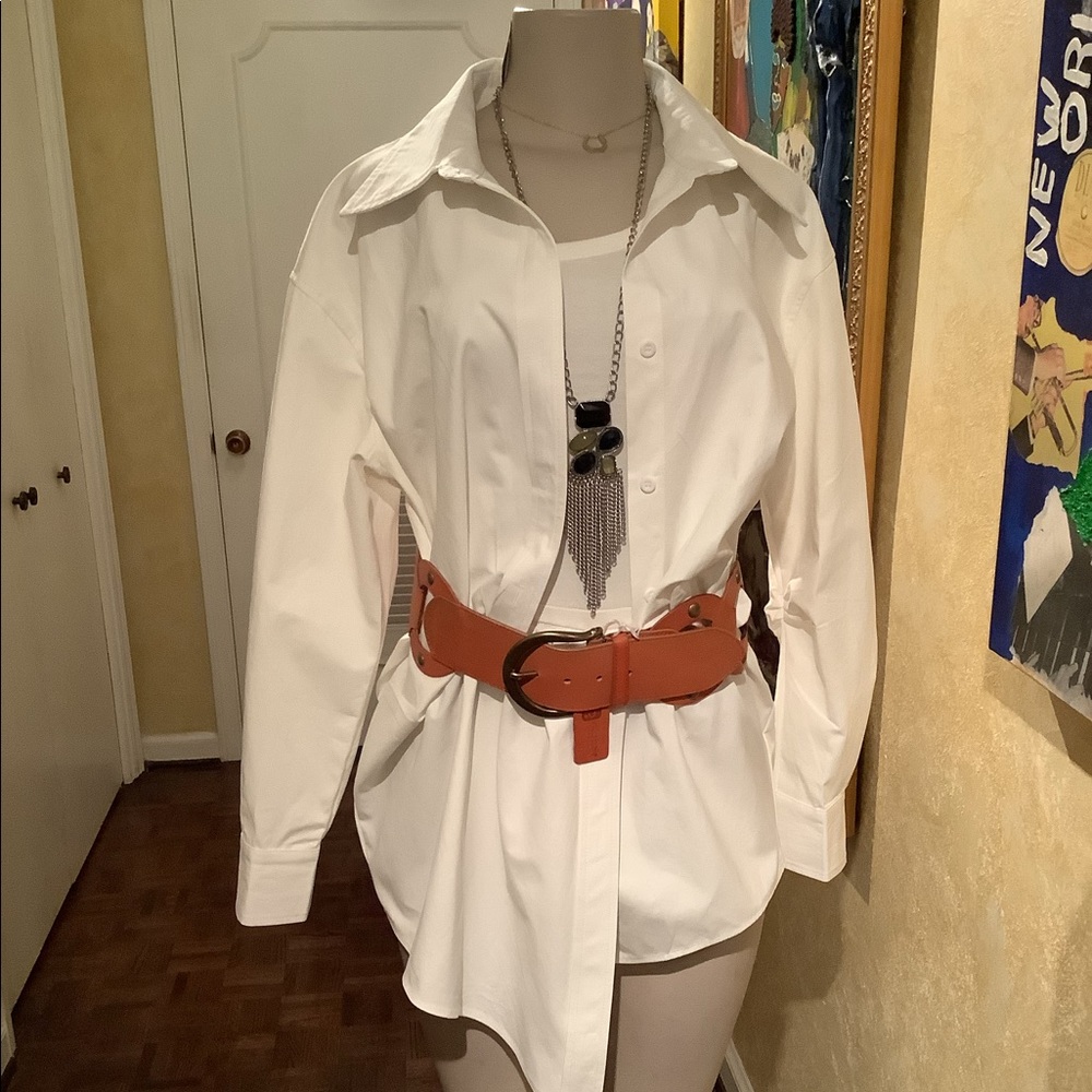 Dream Architect turn-down elastic waist shirt.